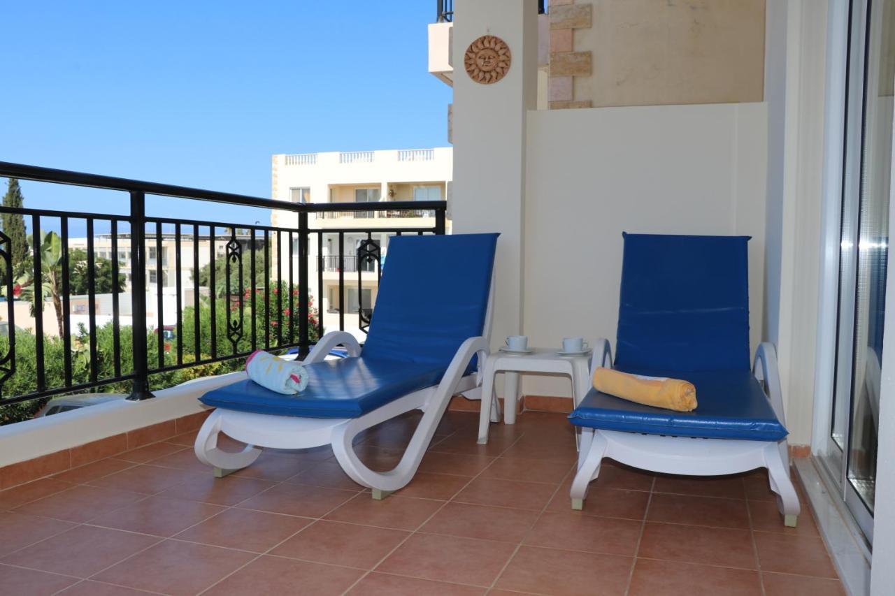 Sunset Apartment With Pool & 10 Mins To Venus Beach Paphos Exterior photo