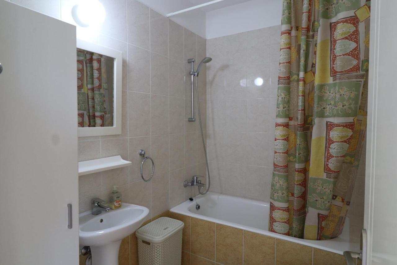 Sunset Apartment With Pool & 10 Mins To Venus Beach Paphos Exterior photo
